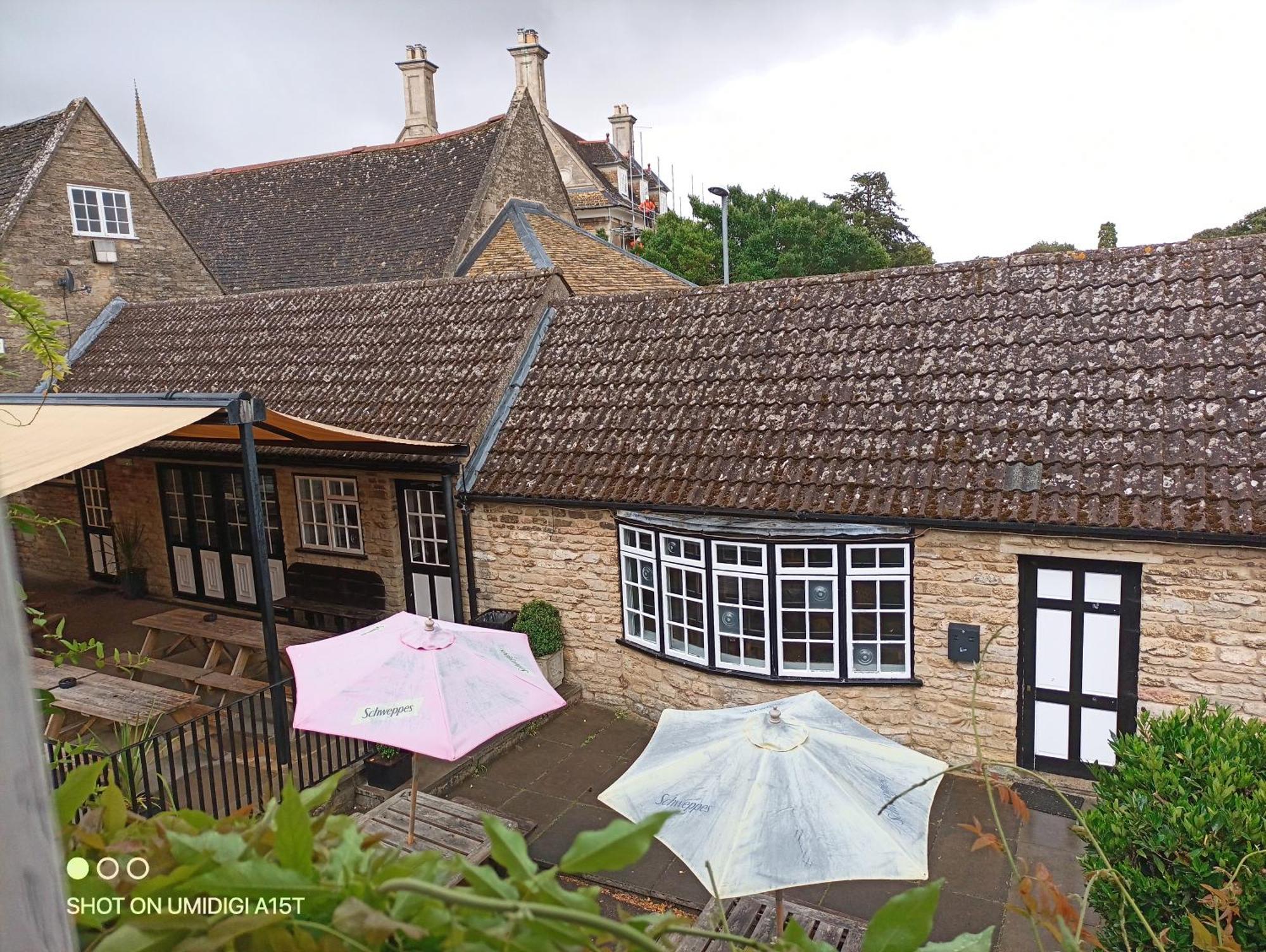The Ship Inn Oundle Buitenkant foto